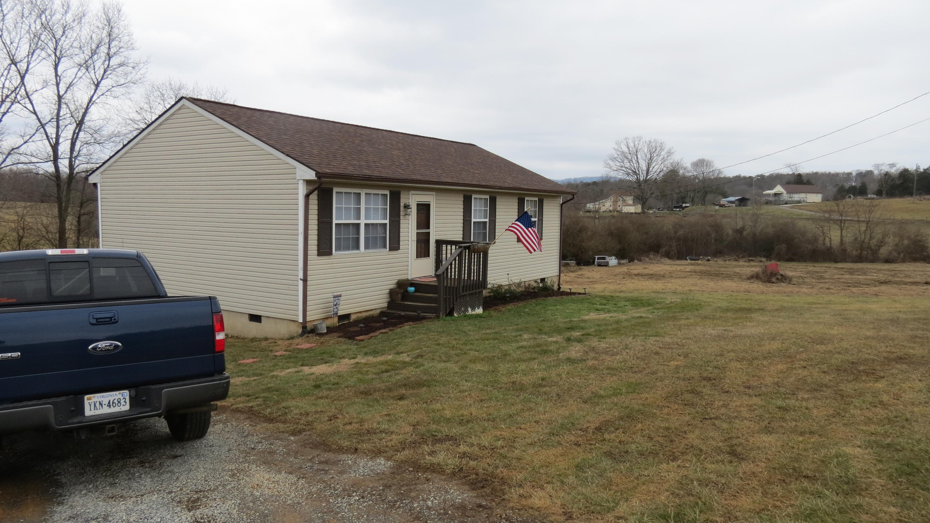 1800 Penicks Mill Road Bedford, VA 24523 - Photo 3 of 35 3 front left