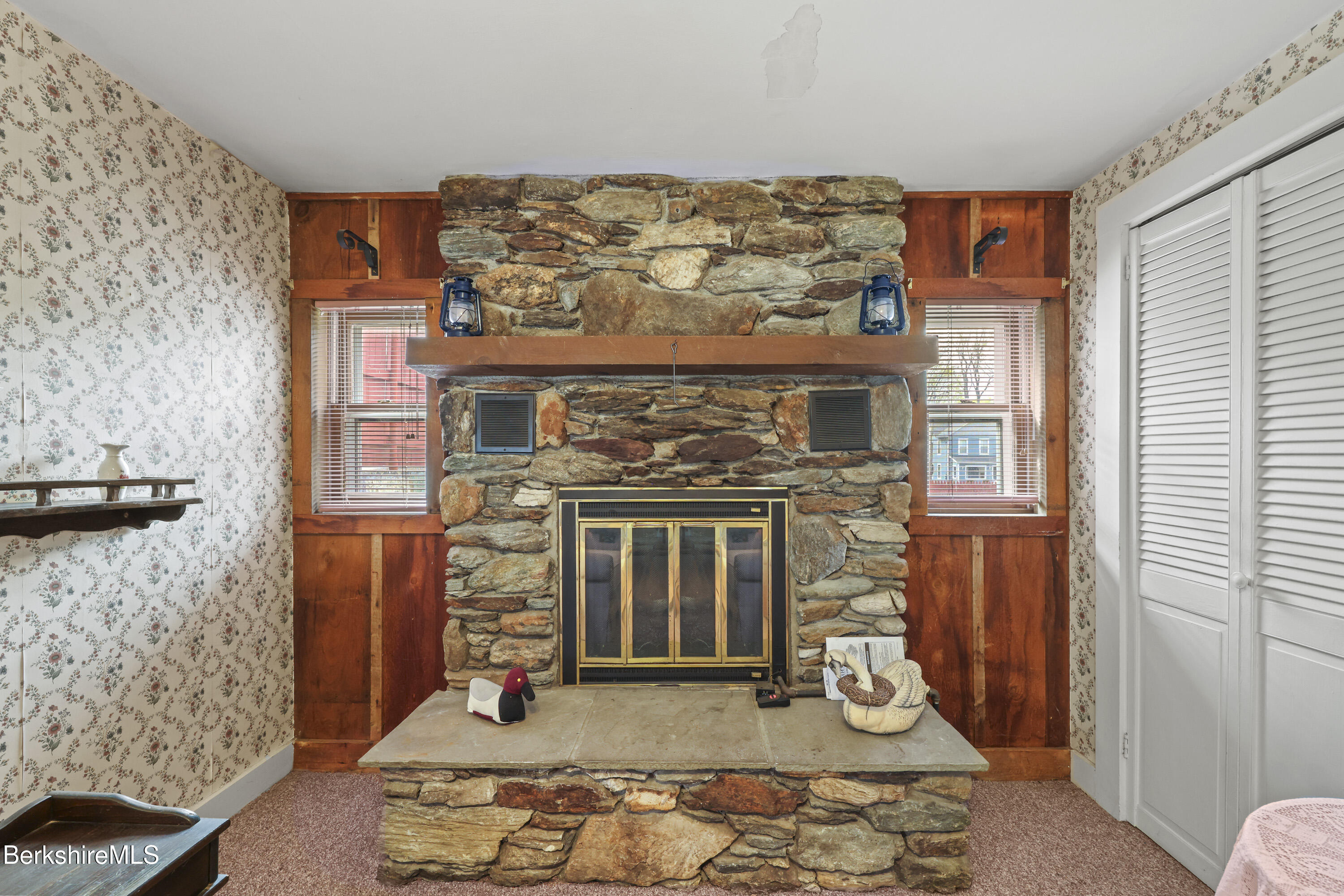 205 High Street Lee, MA 01238 - Photo 16 of 45 105 Living Room