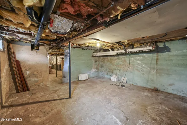 $349,900 | 205 High Street, Lee, MA 01238