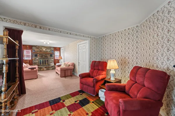 $349,900 | 205 High Street, Lee, MA 01238