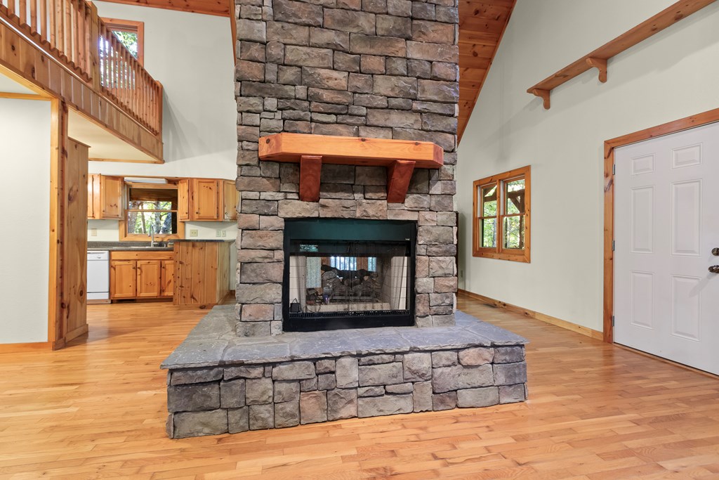 557 Goldfinch Lane Murphy, NC 28906 - Photo 11 of 61