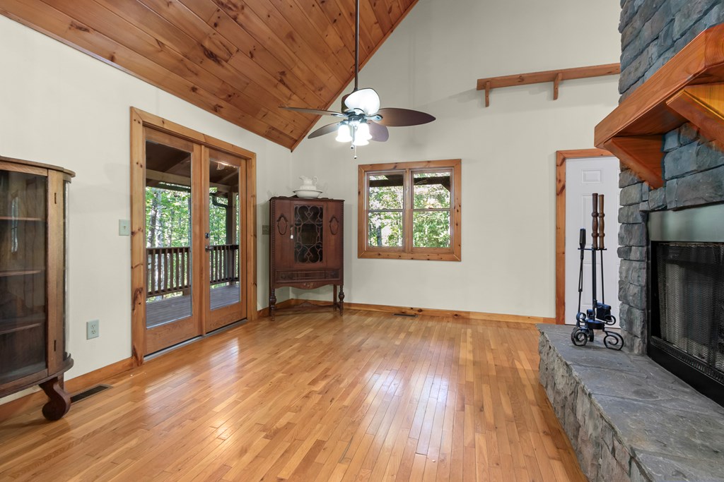 557 Goldfinch Lane Murphy, NC 28906 - Photo 12 of 61