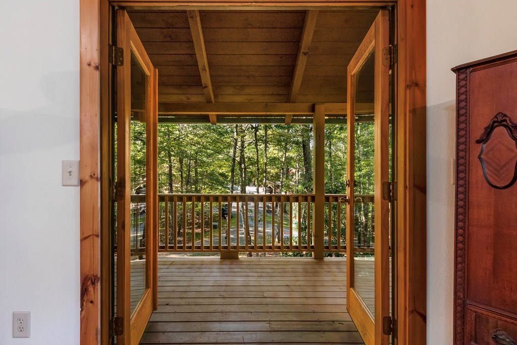 557 Goldfinch Lane Murphy, NC 28906 - Photo 15 of 61