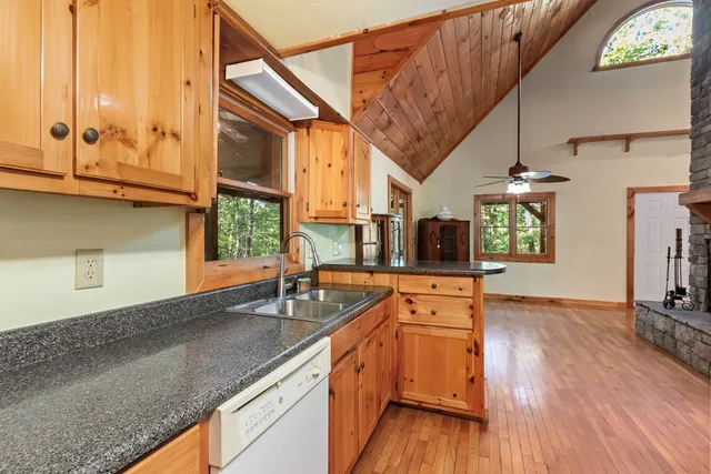 $349,000 | 557 Goldfinch Lane, Murphy, NC 28906