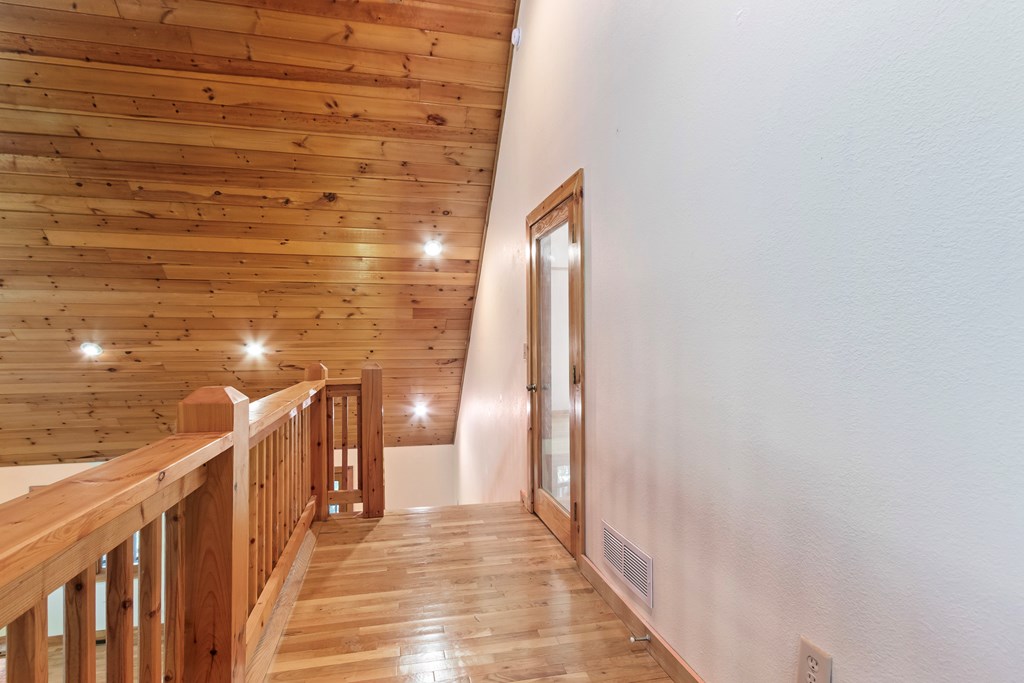 557 Goldfinch Lane Murphy, NC 28906 - Photo 32 of 61