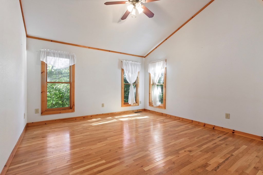 557 Goldfinch Lane Murphy, NC 28906 - Photo 36 of 61