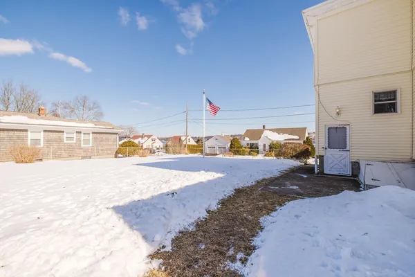 $595,000 | 8 Westhill Avenue, Somerset, MA 02726