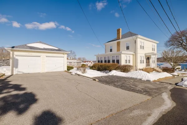 $595,000 | 8 Westhill Avenue, Somerset, MA 02726