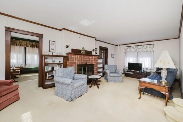 $595,000 | 8 Westhill Avenue, Somerset, MA 02726
