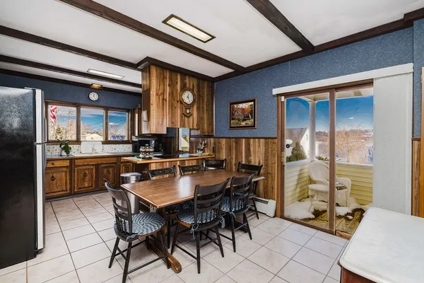 $595,000 | 8 Westhill Avenue, Somerset, MA 02726