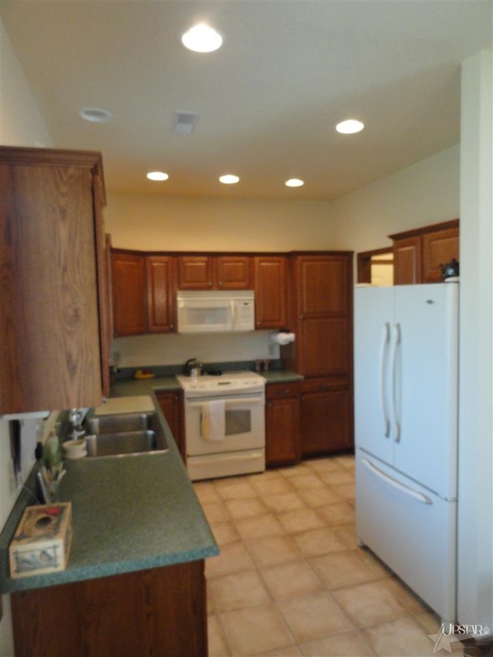 2480 Yearling Court Decatur, IN 46733 - Photo 16 of 30
