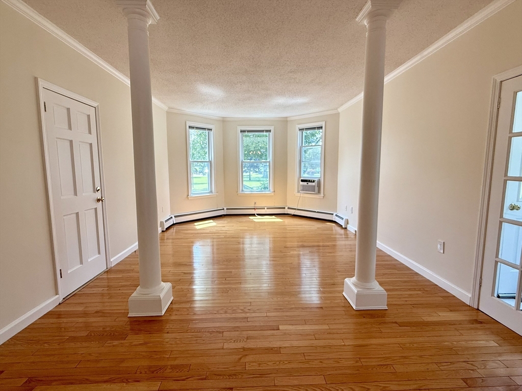40 Chestnut Street, Unit 1 Andover, MA 01810 - Photo 4 of 20