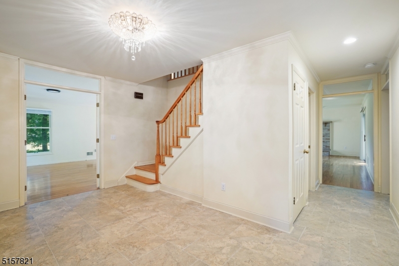 22 Court Road Morris Plains, NJ 07950 - Photo 2 of 28 an entryway in a room