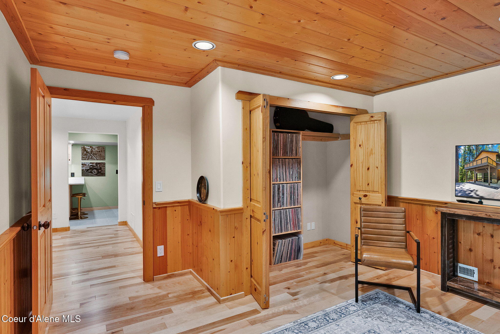 316 Brisboys Road Sagle, ID 83860 - Photo 52 of 77 Office