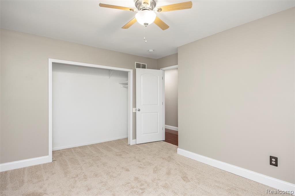 685 North Beck Road Canton, MI 48187 - Photo 18 of 40