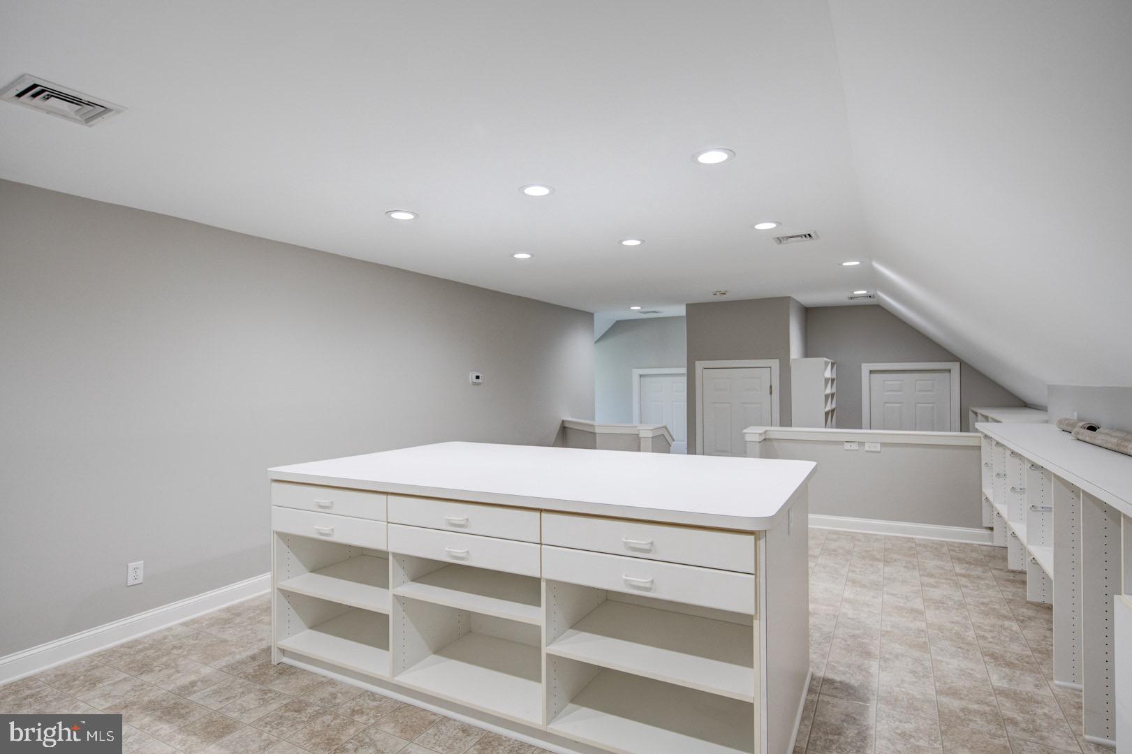 121 Brooke Farm Road Wayne, PA 19087 - Photo 38 of 46