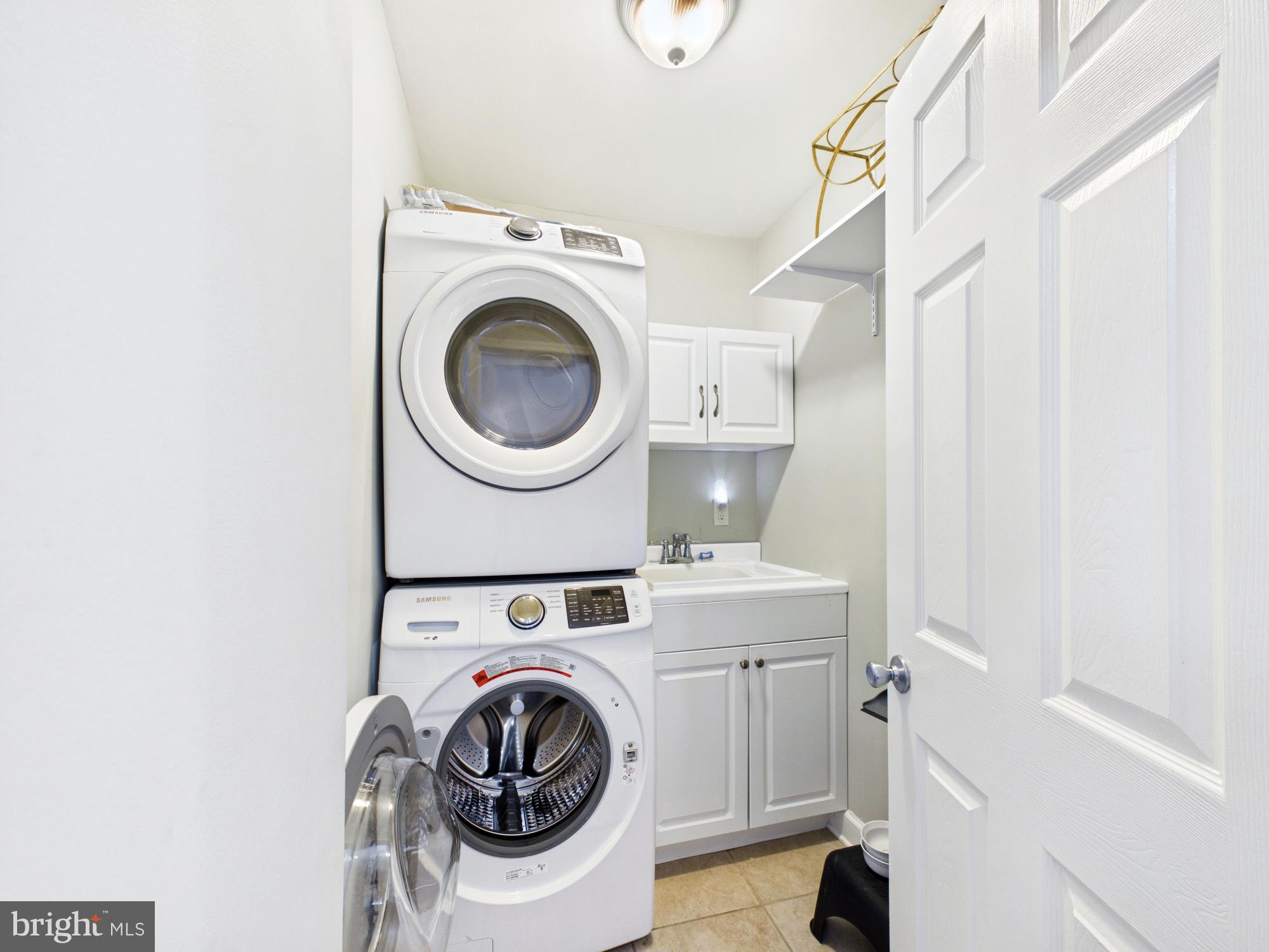 26285 Broadkill Road Milton, DE 19968 - Photo 78 of 98 Barn - Doggie Suite (Stacked Washer & Dryer Setup