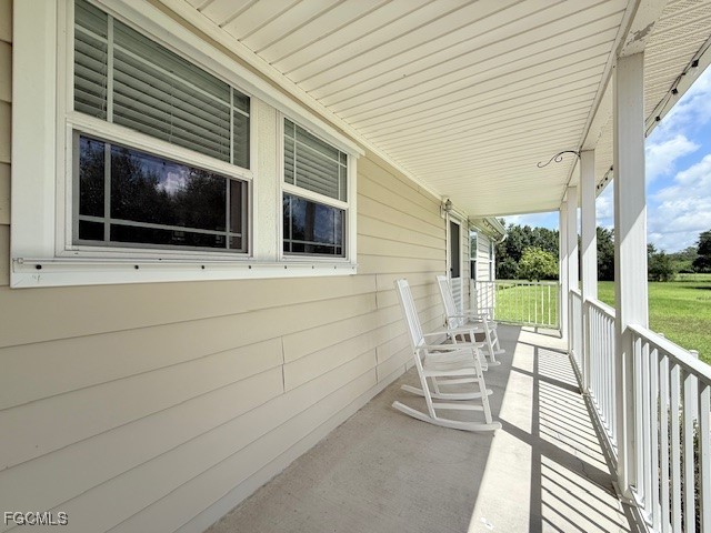 5770 Neal Road Fort Myers, FL 33905 - Photo 11 of 50 Gallery Image 11