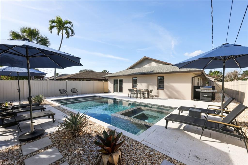 648 96th Avenue North Naples, FL 34108 - Photo 25 of 37