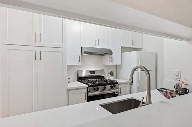 $295,000 | 243 Breuner Drive, Unit 2, Roseville, CA 95678