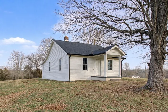 $450,000 | 999 Old Lewisburg Highway, Columbia, TN 38401