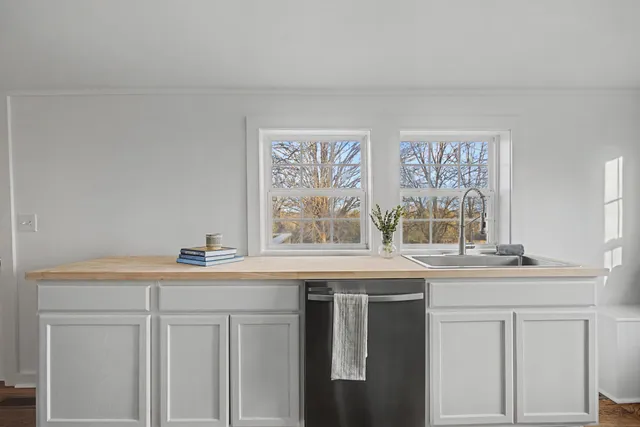 $450,000 | 999 Old Lewisburg Highway, Columbia, TN 38401