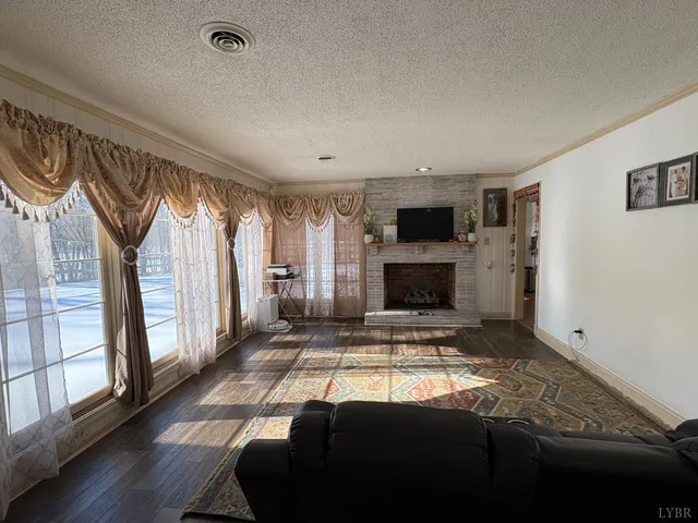 $389,900 | 111 Oaklawn Terrace, Gretna, VA 24557