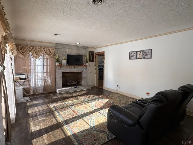 $389,900 | 111 Oaklawn Terrace, Gretna, VA 24557