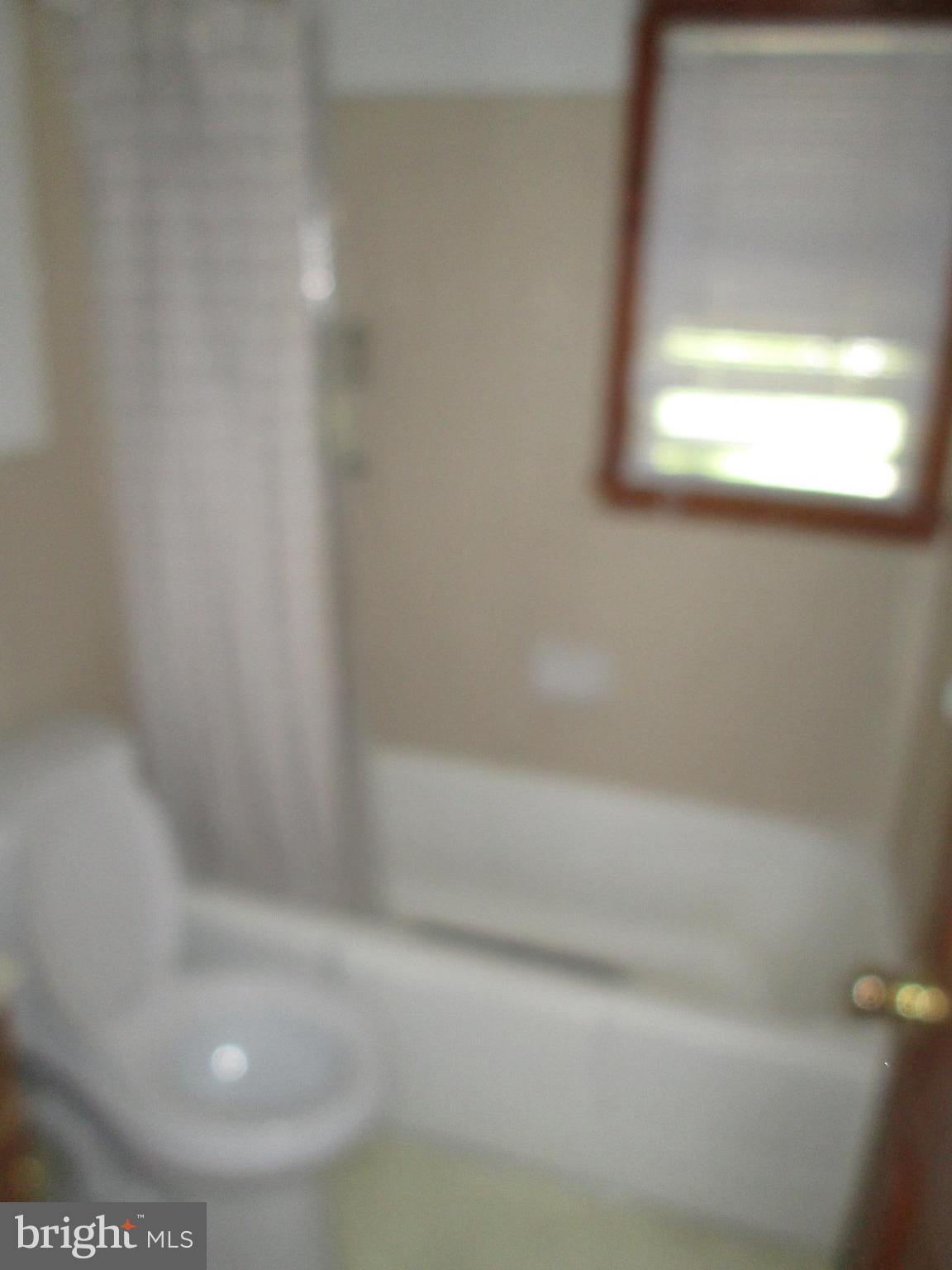 108 Carver Road Dundalk, MD 21222 - Photo 9 of 13 Bath