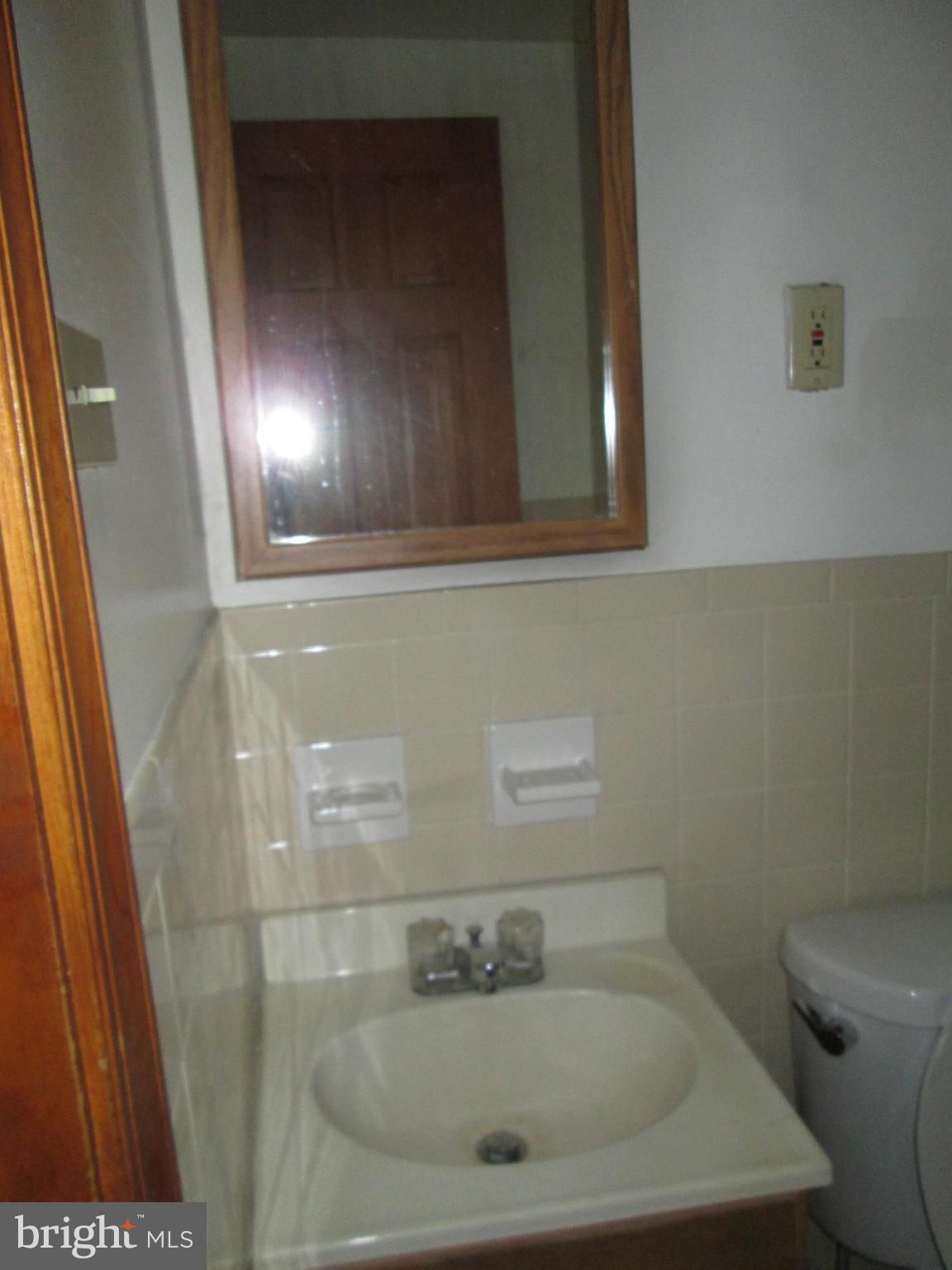 108 Carver Road Dundalk, MD 21222 - Photo 10 of 13 Bath