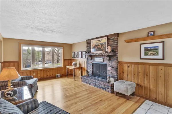 $400,000 | 3757 Fenton Drive, Murrysville, PA 15668