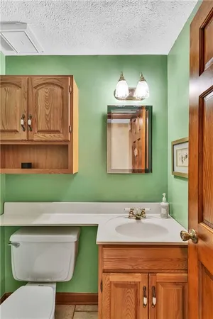 $400,000 | 3757 Fenton Drive, Murrysville, PA 15668