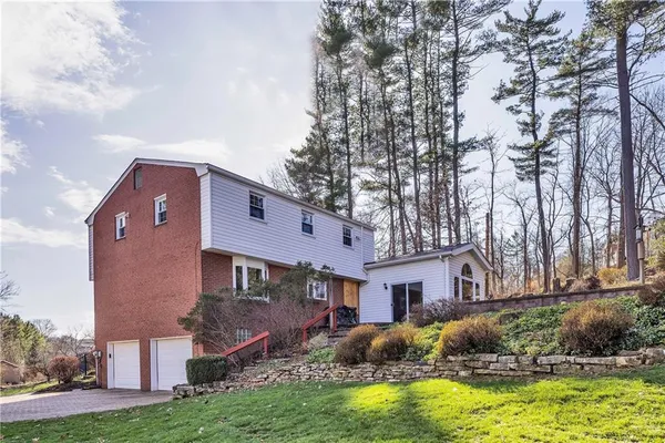 $400,000 | 3757 Fenton Drive, Murrysville, PA 15668