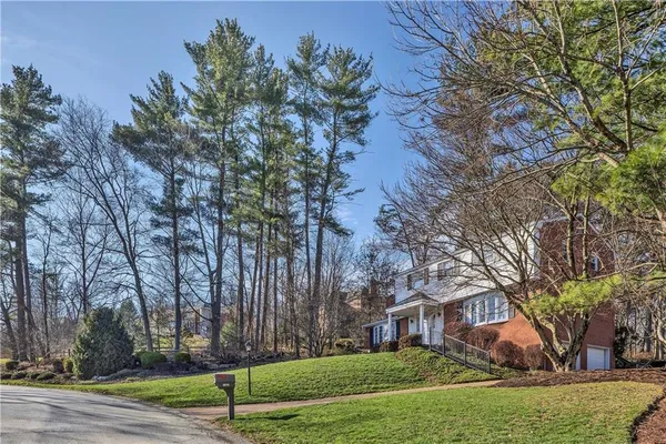 $400,000 | 3757 Fenton Drive, Murrysville, PA 15668