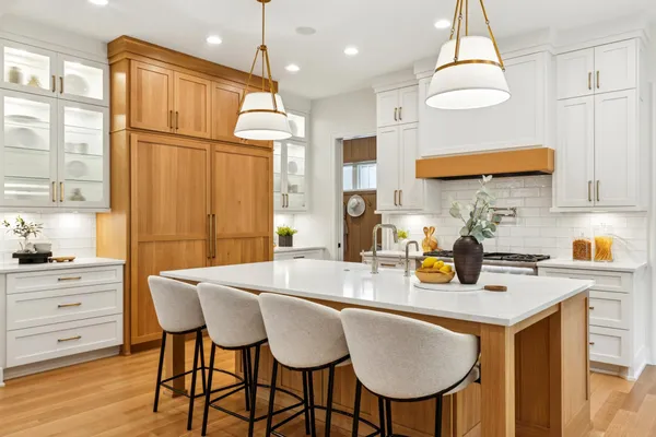 $2,149,900 | 5805 Kellogg Avenue, Edina, MN 55424