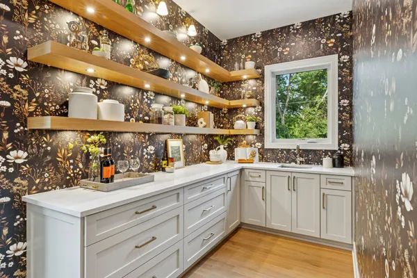 $2,149,900 | 5805 Kellogg Avenue, Edina, MN 55424