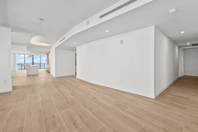 $2,999,999 | 900 North Ocean Boulevard, Unit 406, Pompano Beach, FL 33062