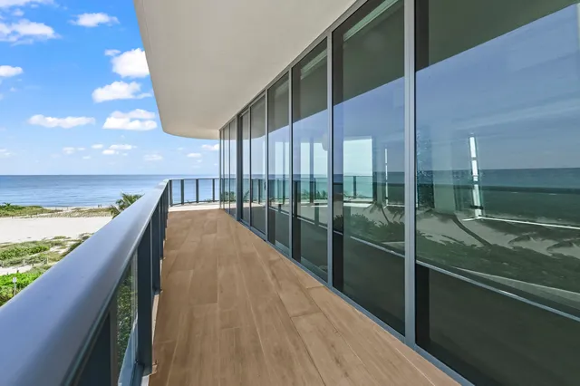 $2,999,999 | 900 North Ocean Boulevard, Unit 406, Pompano Beach, FL 33062