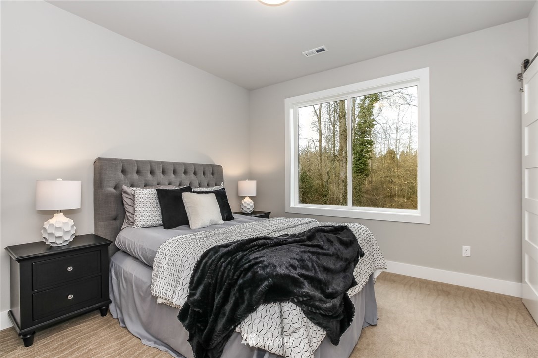3227 Alaska Road Brier, WA 98036 - Photo 16 of 25