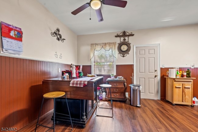 42 Scheerer Avenue Newark, NJ 07112 - Photo 13 of 34