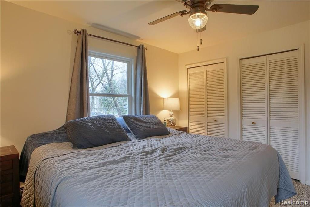 165 Texas Avenue Rochester Hills, MI 48309 - Photo 17 of 35