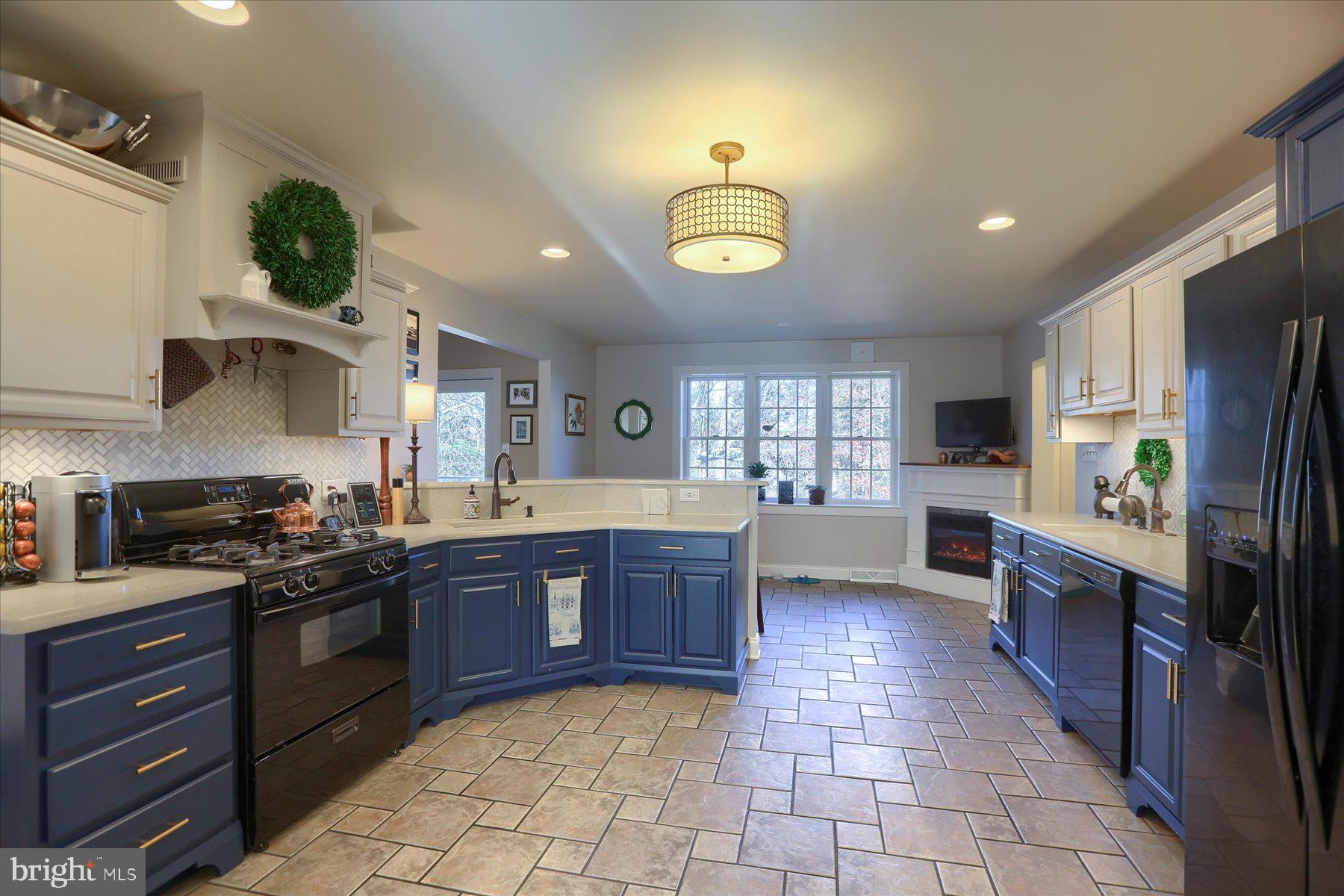 645 Woodside Road York, PA 17406 - Photo 12 of 60 Gallery Image 12