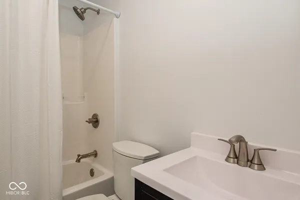 $429,900 | 7425 South Harmony Road, Bloomington, IN 47403