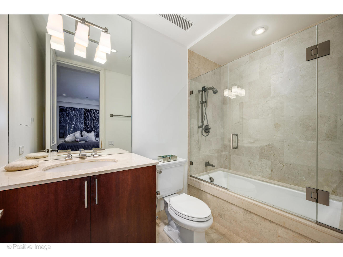 159 East Walton Place, Unit 7G Chicago, IL 60611 - Photo 29 of 36