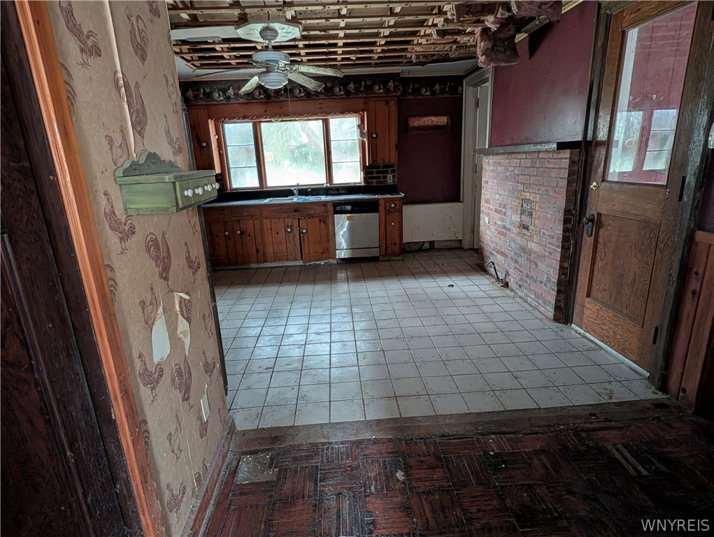 1708 Quaker Road Somerset, NY 14012 - Photo 8 of 38