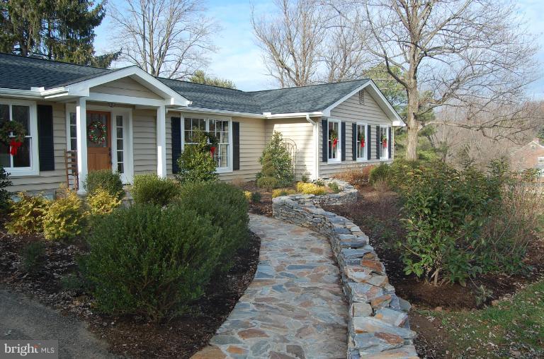 12220 Dover Road Owings Mills, MD 21117 - Photo 16 of 29 Exterior (General)