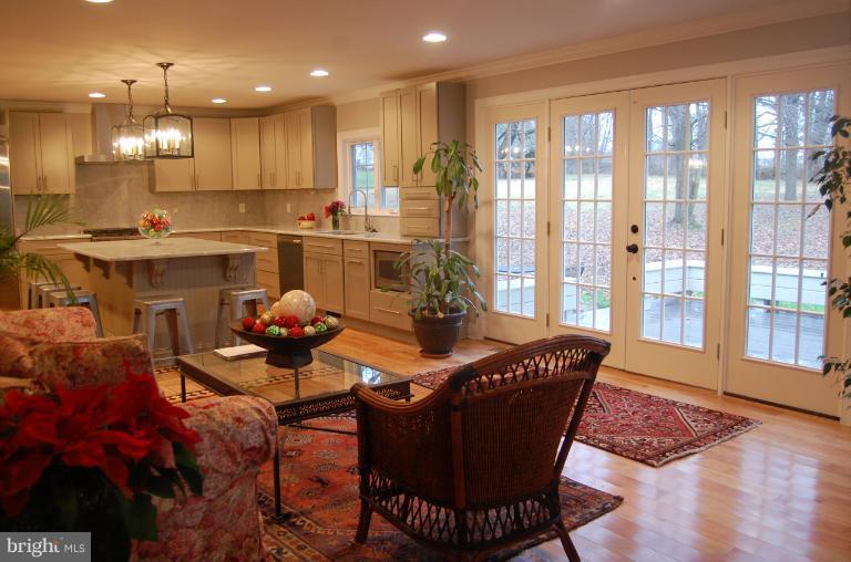 12220 Dover Road Owings Mills, MD 21117 - Photo 27 of 29 Family Room