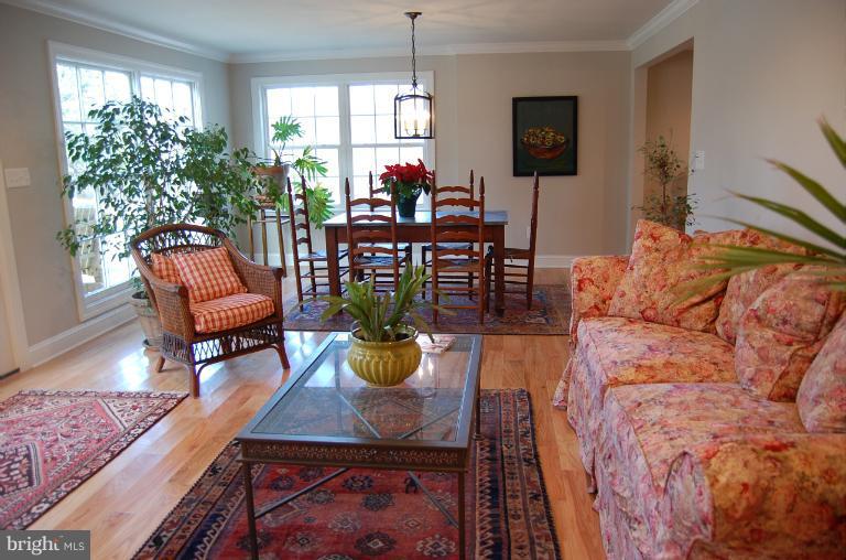 12220 Dover Road Owings Mills, MD 21117 - Photo 7 of 29 Dining Room