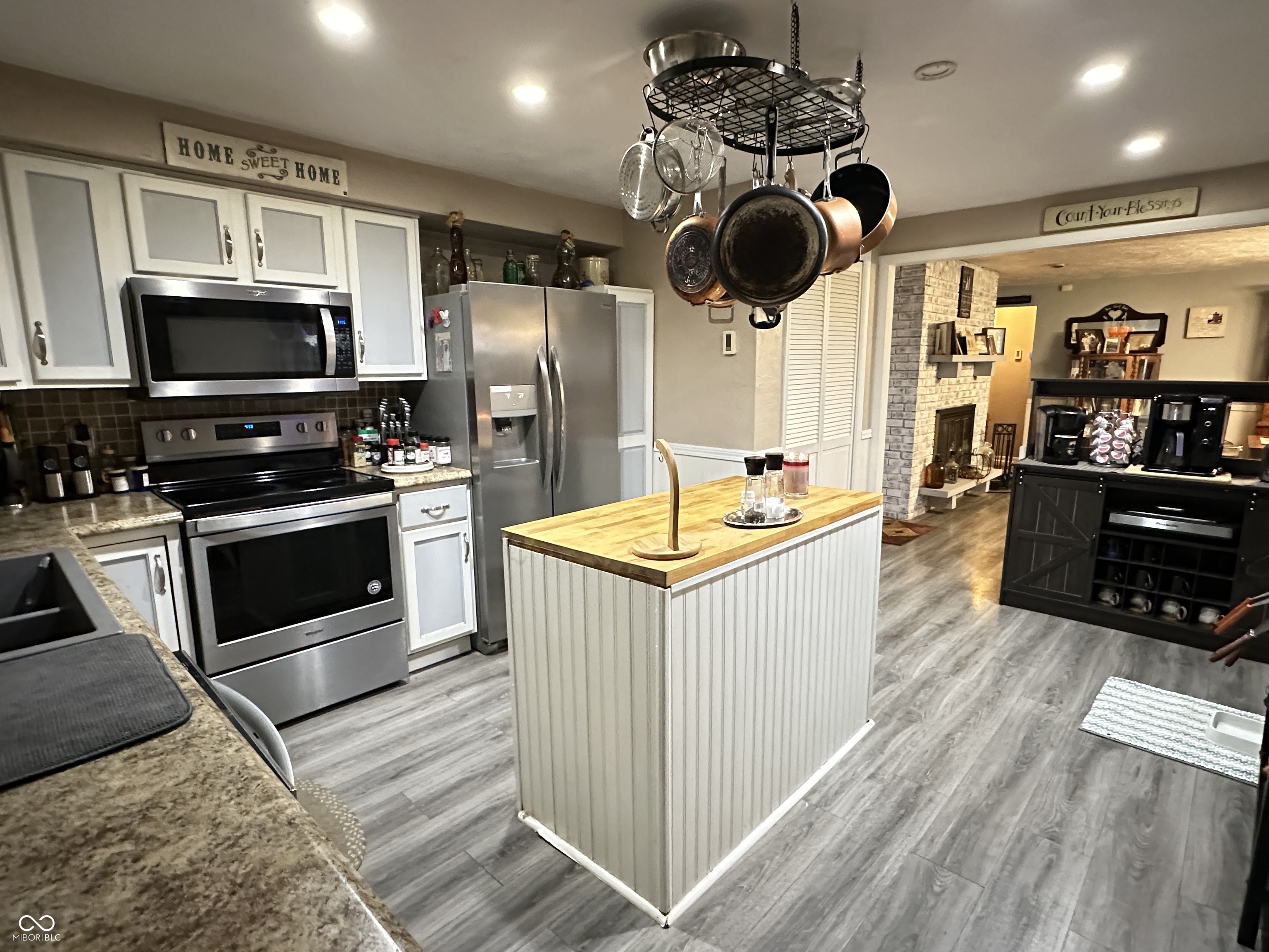 2120 Kitchen Drive Anderson, IN 46017 - Photo 17 of 36