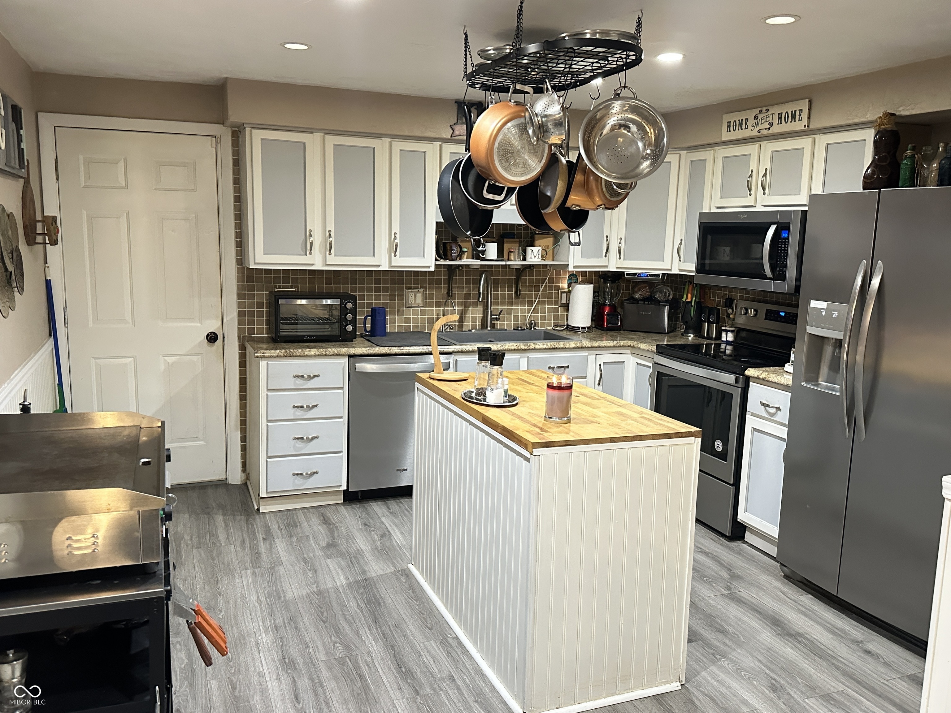 2120 Kitchen Drive Anderson, IN 46017 - Photo 18 of 36